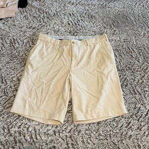 Peter Millar Performance shorts 33